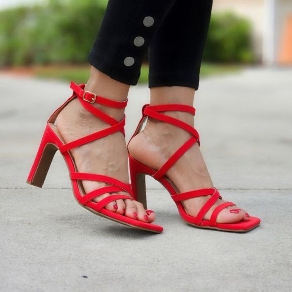 Womens Triple Straps Chunky Heels Sandals Red Color - Picture 2 of 5